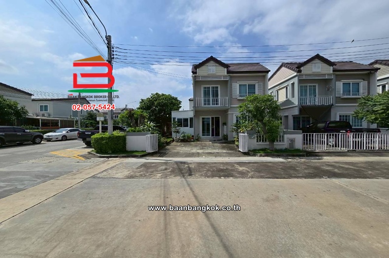 ทาวน์โฮม เนื้อที่ 39.5 ตร.ว. โครงการ เดอะ วิลเลจ ชัยพฤกษ์-วงแหวน (เฟส 6), ใกล้บิ้กซีไทรน้อย ถนนบางกรวย-ไทรน้อย ตำบลไทรน้อย อำเภอไทรน้อย นนทบุรี 