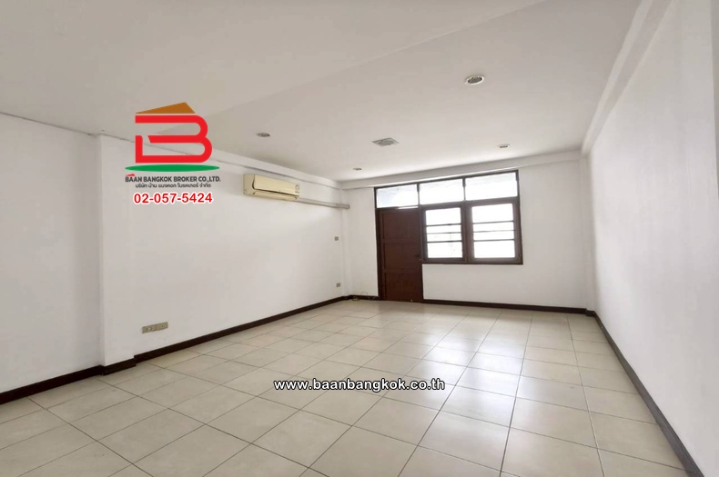 LINE_ALBUM_No.11354 SH. 3 คูหาสายไหม 38ให้เช่า67.2 ว้า (เอ๋)_251127_29