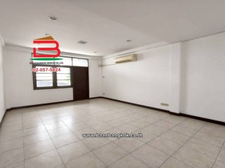 LINE_ALBUM_No.11354 SH. 3 คูหาสายไหม 38ให้เช่า67.2 ว้า (เอ๋)_251127_30