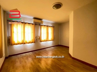 LINE_ALBUM_no. 11417 หมู่บ้านเมอริท เพลส ลาดพร้าว 87 แยก 10_251215_18