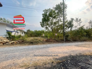 11622, ที่ดินเปล่า เนื้อที่ 57 ตร.ว. ซอยอยู่รวยแลนด์ ถนนรังสิต-นครนายก ตำบลหนองสามวัง อำเภอหนองเสือ ปทุมธานี  