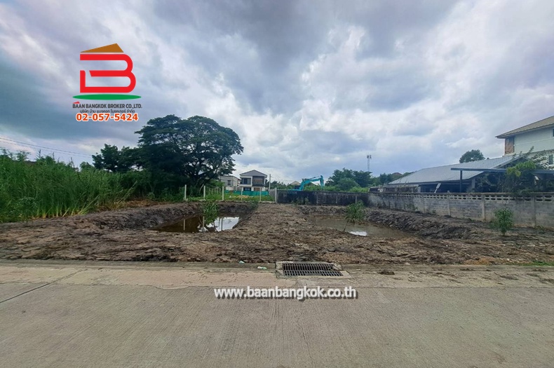 ที่ดินถมแล้ว เนื้อที่ 210 ตร.ว. หมู่บ้านเปรมวดี (พุทธมณฑลสาย 3 ซอย 19) ถนนพุทธมณฑลสาย 3 แขวงบางระมาด เขตตลิ่งชัน