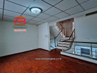 LINE_ALBUM_N.11605 ม.สรานนท์ 18 ตารางวา 3.5ชั้น_260126_3