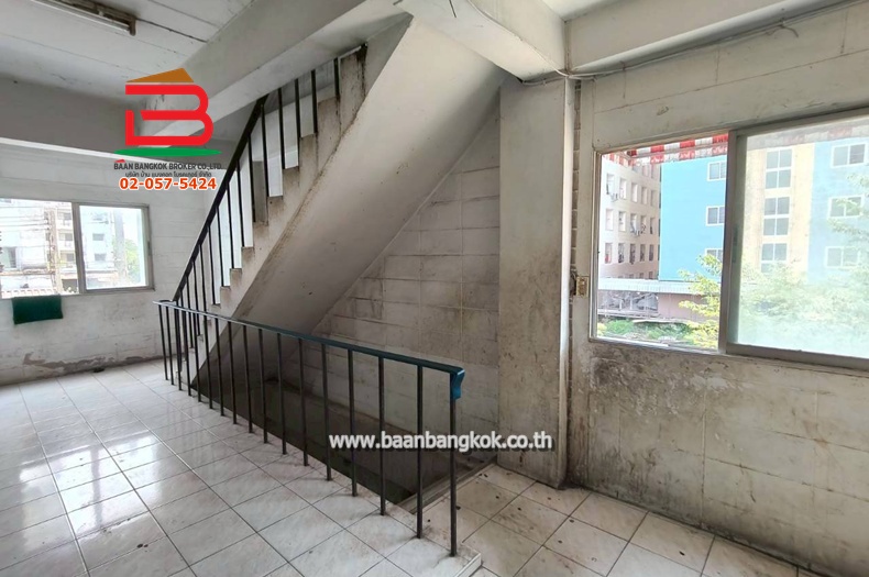 LINE_ALBUM_N.11685ตึกแถว3คูหา60ตรวซ.นวนคร8คลองหลวง_260209_12