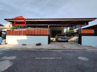11687, บ้านเดี่ยว 1 ชั้น เพิ่มสิน 3 ซอยพหลโยธิน 52 แยก 33 (ใกล้ตลาดยิ่งเจริญ) เนื้อที่ 50 ตรว. แขวงคลองถนน เขตสายไหม