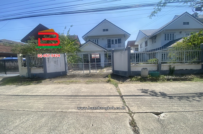 บ้านเดี่ยว เนื้อที่ 60 ตร.ว. หมู่บ้านประชาชื่น (สามัคคี 63) ใกล้มหาวิทยาลัยธุรกิจบัณฑิตย์ ถนนแจ้งวัฒนะ ตำบลบางตลาด อำเภอปากเกร็ด นนทบุรี    