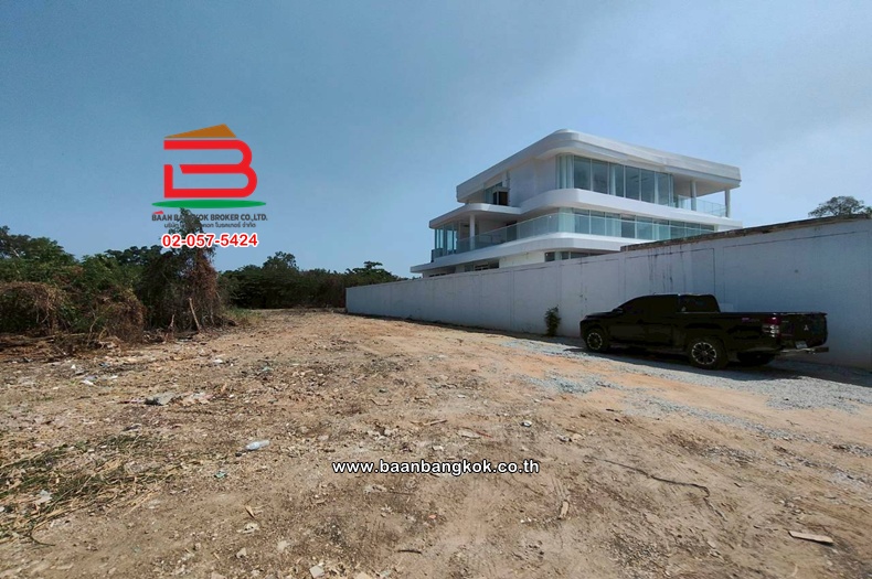 ให้เช่า ที่ดินเปล่า เนื้อที่ 400 ตร.ว. กรุงเทพกรีฑา 8 แยก 10 (ใกล้ร้านอาหารไก่ย่างเสือใหญ่) ถนนพระราม9-กรุงเทพกรีฑา แขวงแขวงหัวหมาก เขตบางกะปิ 