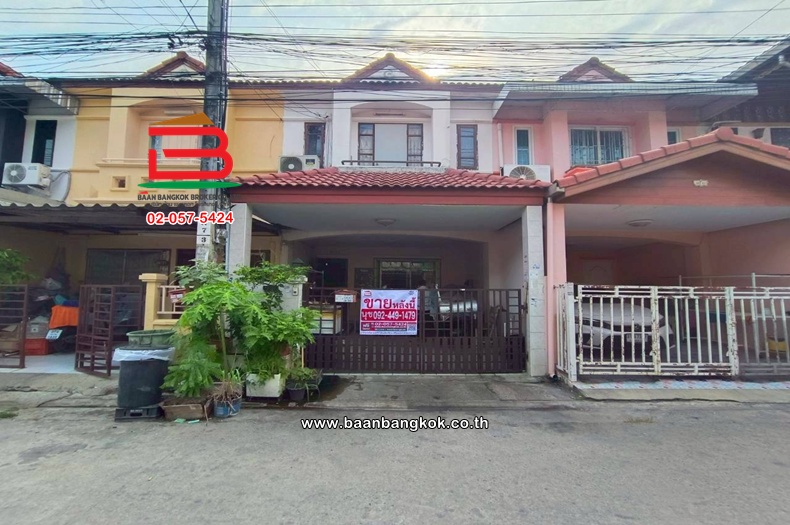 ทาวน์เฮาส์ 2 ชั้น เนื้อที่ 18.8 ตร.ว. หมู่บ้านเค.ซี. รามอินทรา 4 : K.C. Ramintra 4 (ซอยหทัยราษฎร์ 39) ถนนหทัยราษฎร์ แขวงสามวาตะวันตก เขตคลองสามวา