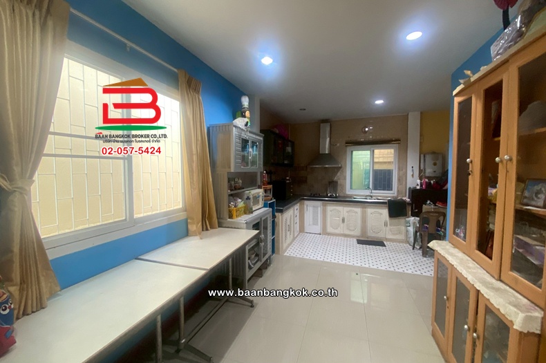 LINE_ALBUM_N 12066_260427_4