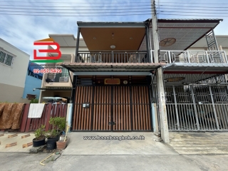 11886, ทาวน์โฮม 2 ชั้น เนื้อที่ 20 ตร.ว. หมู่บ้านตะวันทอง 3 ซอย 2 (ซอยเพชรเกษม 69) ถนนเพชรเกษม แขวงหนองแขม เขตหนองแขม  