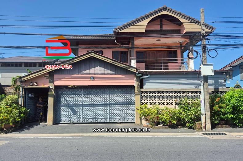 บ้านเดี่ยว 2 ชั้น เนื้อที่ 53 ตร.ว. หมู่บ้านมิตรประชา (ติวานนท์-ปากเกร็ด 46) ถนนติวานนท์ ตำบลบ้านใหม่ อำเภอบางใหญ่ นนทบุรี 