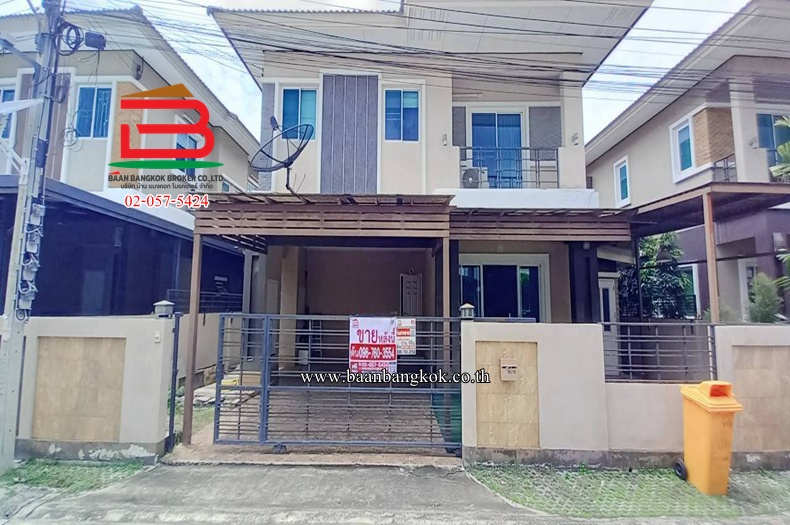บ้านเดี่ยว นิชชารมณ์ เนื้อที่ 50.6 ตรว. ซอยท่าอิฐ หมู่ที่ 5 (ใกล้ตลาดท่าอิฐ) ตำบลท่าอิฐ อำเภอปากเกร็ด จังหวัดนนทบุรี