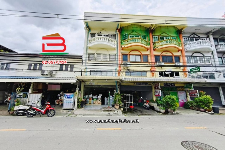อาคารพาณิชย์ 3.5 ชั้น เนื้อที่ 17 ตร.ว. ซอยติวานนท์ 38, ตรงข้ามซอยทานสัมฤทธิ์ 16 ถนนติวานนท์ ตำบลท่าทราย อำเภอเมืองนนทบุรี นนทบุรี       