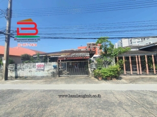 12480, ที่ดินพร้อมบ้านเดี่ยว ชั้นเดียว เนื้อที่ 54 ตร.ว. หมู่บ้านคงหิรัญ ซอยรามอินทรา 49 ถนนรามอินทรา แขวงท่าแร้ง เขตบางเขน  