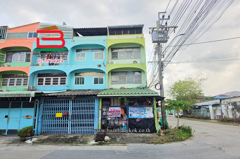 อาคารพาณิชย์ 3 ชั้น (หลังมุม) เนื้อที่ 20 ตร.ว. หมู่บ้านสินพัฒนาธานี (ทวีวัฒนา ซอย 9) ถนนทวีวัฒนา แขวงทวีวัฒนา เขตตลิ่งชัน    
