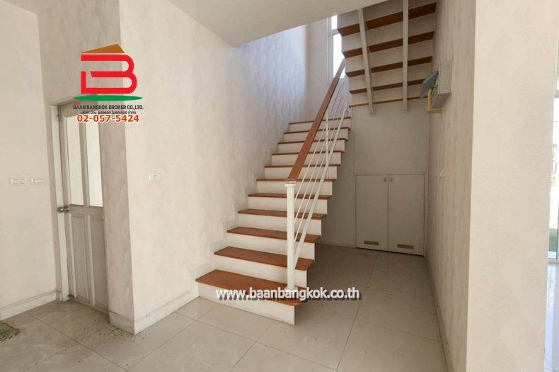 LINE_ALBUM_No.11500 H.มบ.เพอร์เฟค เพลส รังสิต100.7 ว้า (เอ๋)_251224_22